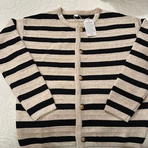 NWT, stylish cardigan sweater/jacket, wool/acrylic blend